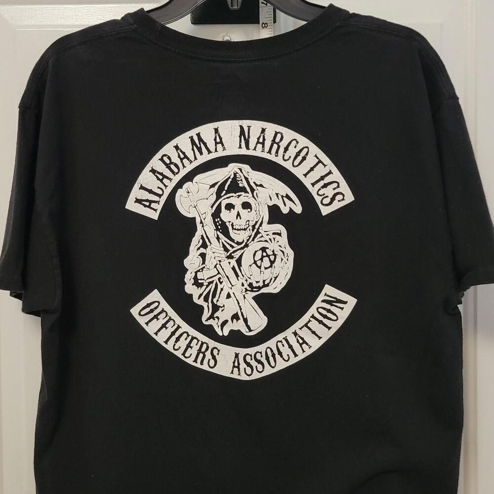 Gildan Men's Black T-shirt